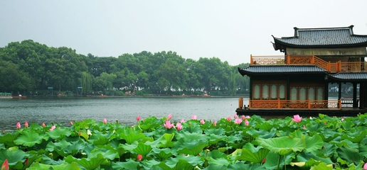 杭州西湖有哪些著名景点(杭州西湖有哪些著名景点加介绍)