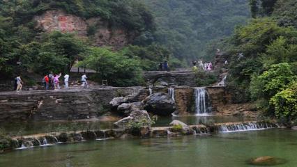 河南附近的旅游景点自驾游(河南附近自驾游哪里好玩的地方)