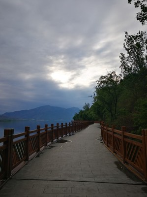 泸山邛海风景区(泸山邛海风景区玩多久)